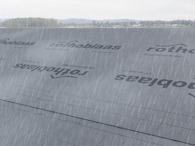 écran-de-sous-toiture-TRASPIR-EVO-160-pluie-battante-chantier