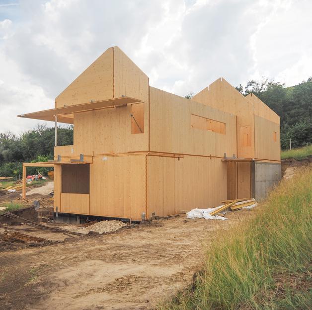 How long does it take to build a timber house? 4 days, with SLOT and NINO