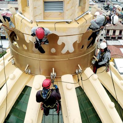 Accesso su fune e sicurezza in facciata: come progettare sistemi anticaduta efficienti e conformi