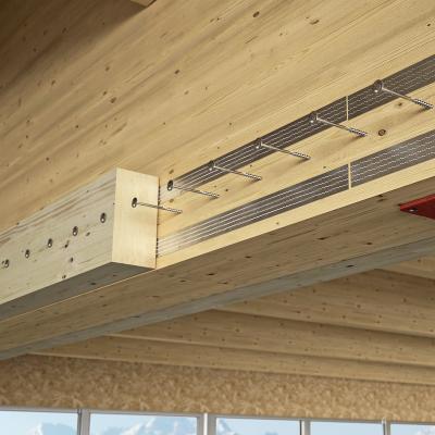 Connessione strutturale con piastre uncinate SHARP METAL e viti su trave in legno