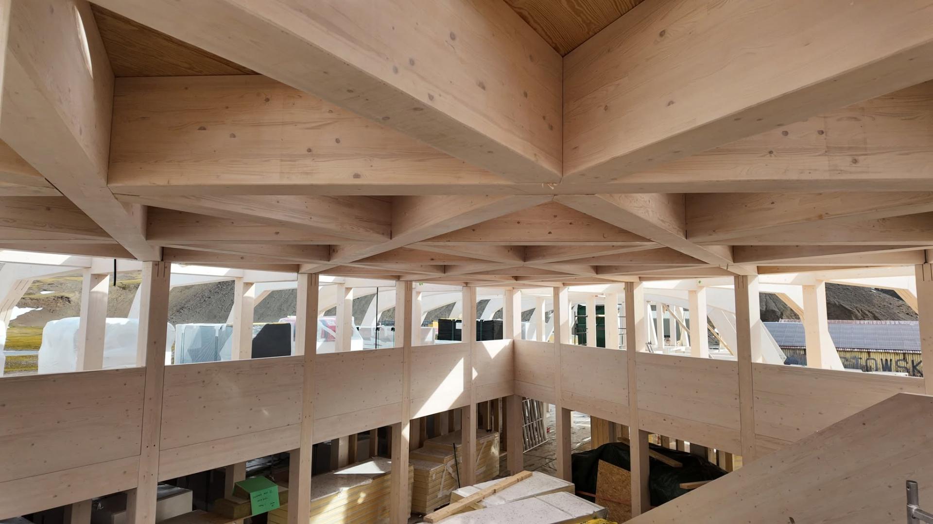 Prefabricated timber frame and structural connections at the Arctowski Antarctic Station